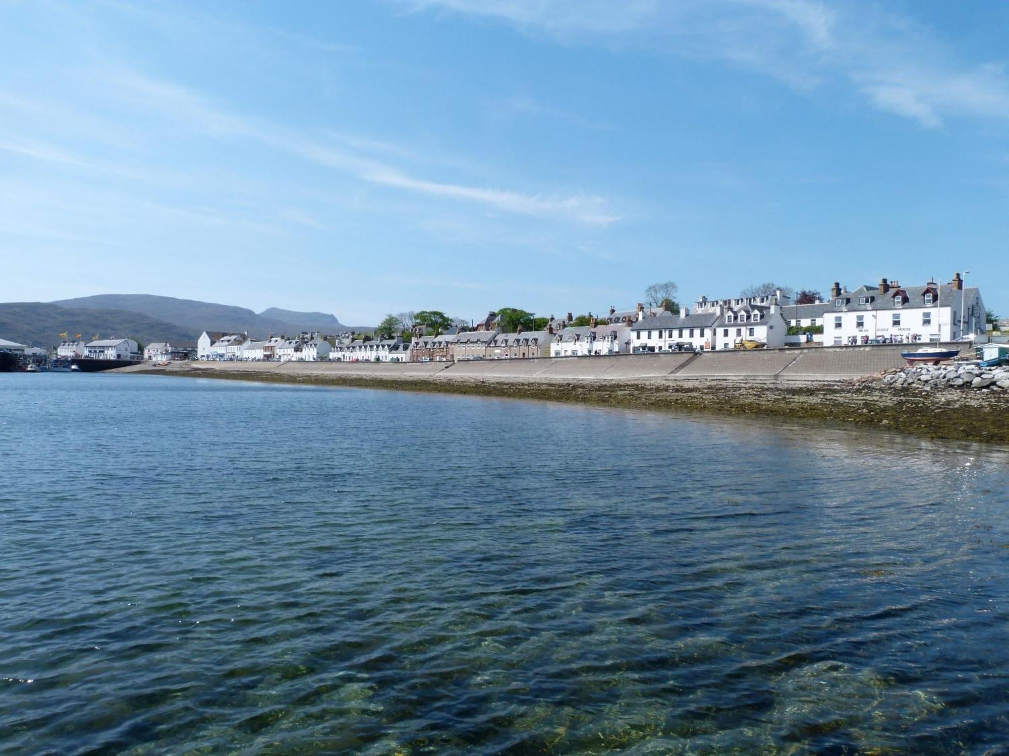 Ullapool Youth Hostel מראה חיצוני תמונה