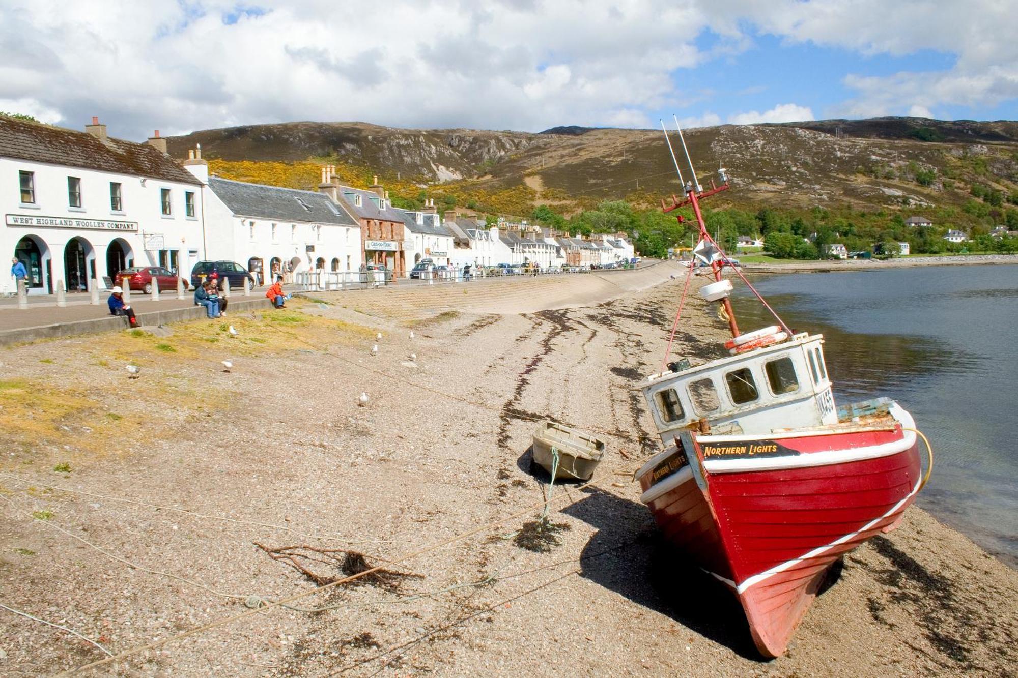 Ullapool Youth Hostel מראה חיצוני תמונה