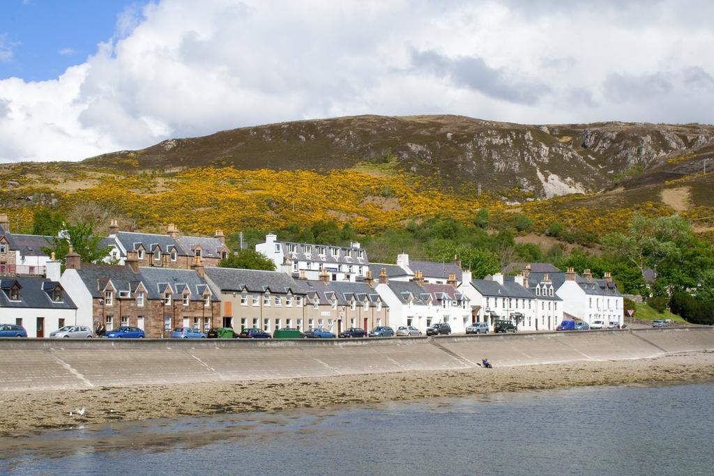 Ullapool Youth Hostel מראה חיצוני תמונה