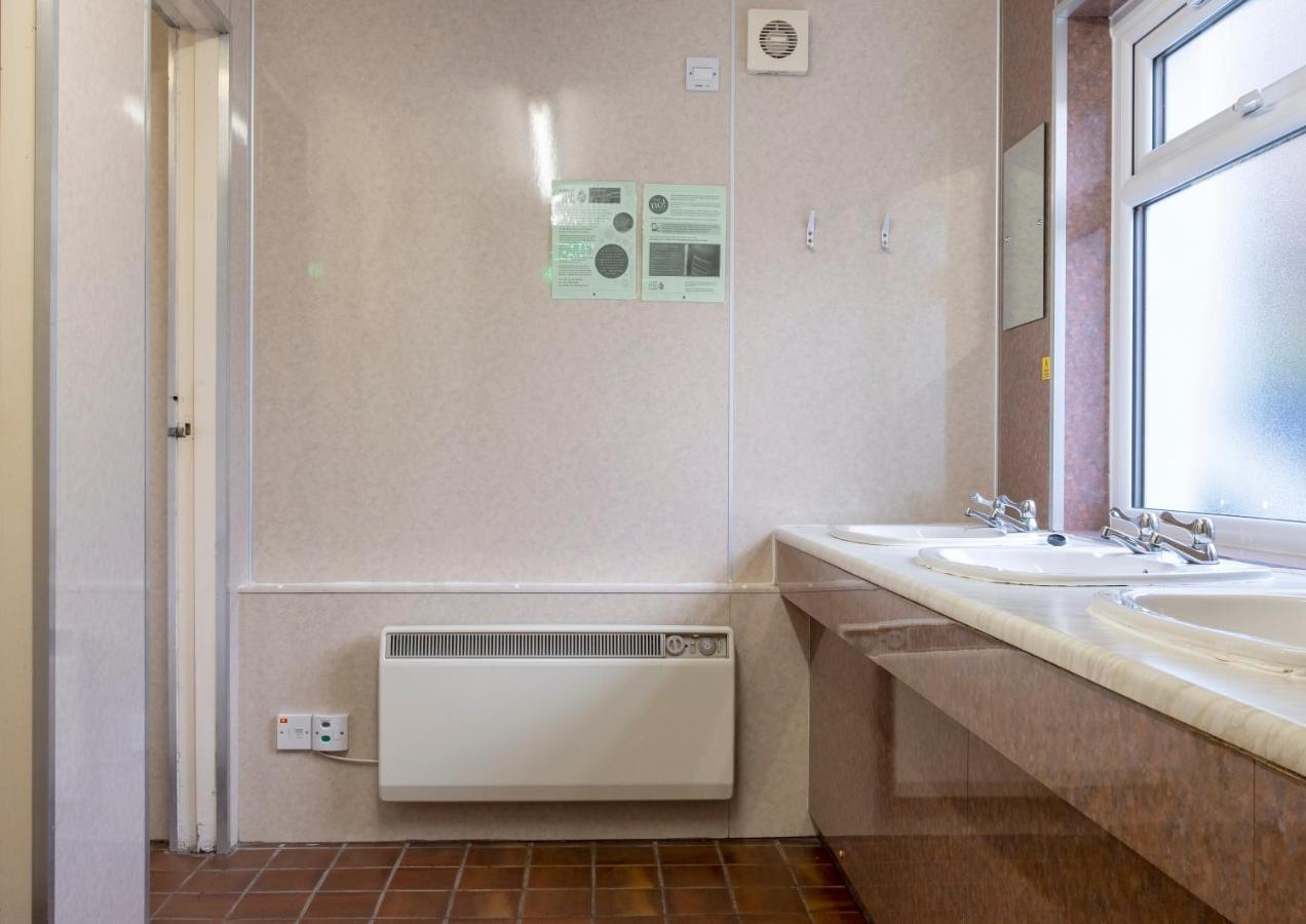 Ullapool Youth Hostel מראה חיצוני תמונה